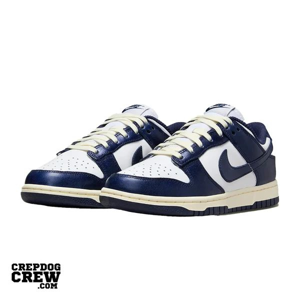 Nike Dunk Low Sneakers